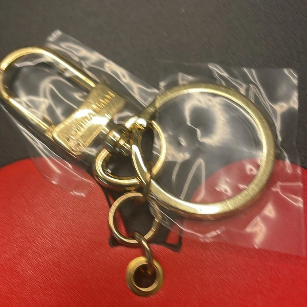 Mickey Mouse purse charm/keychain - Picture 3 of 4